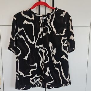 Nine West Black and Cream Abstract Blouse